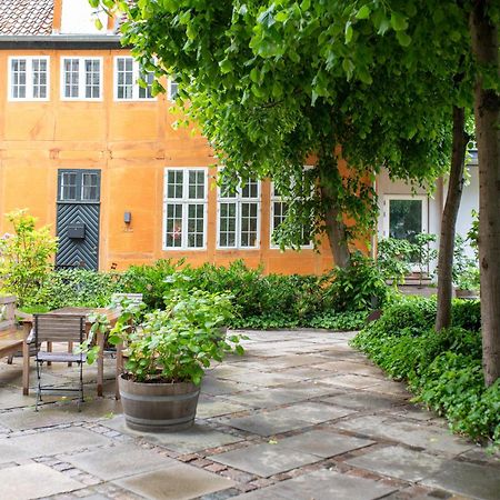 City Apartment With Exposed Ceiling Beams Köpenhamn Exteriör bild
