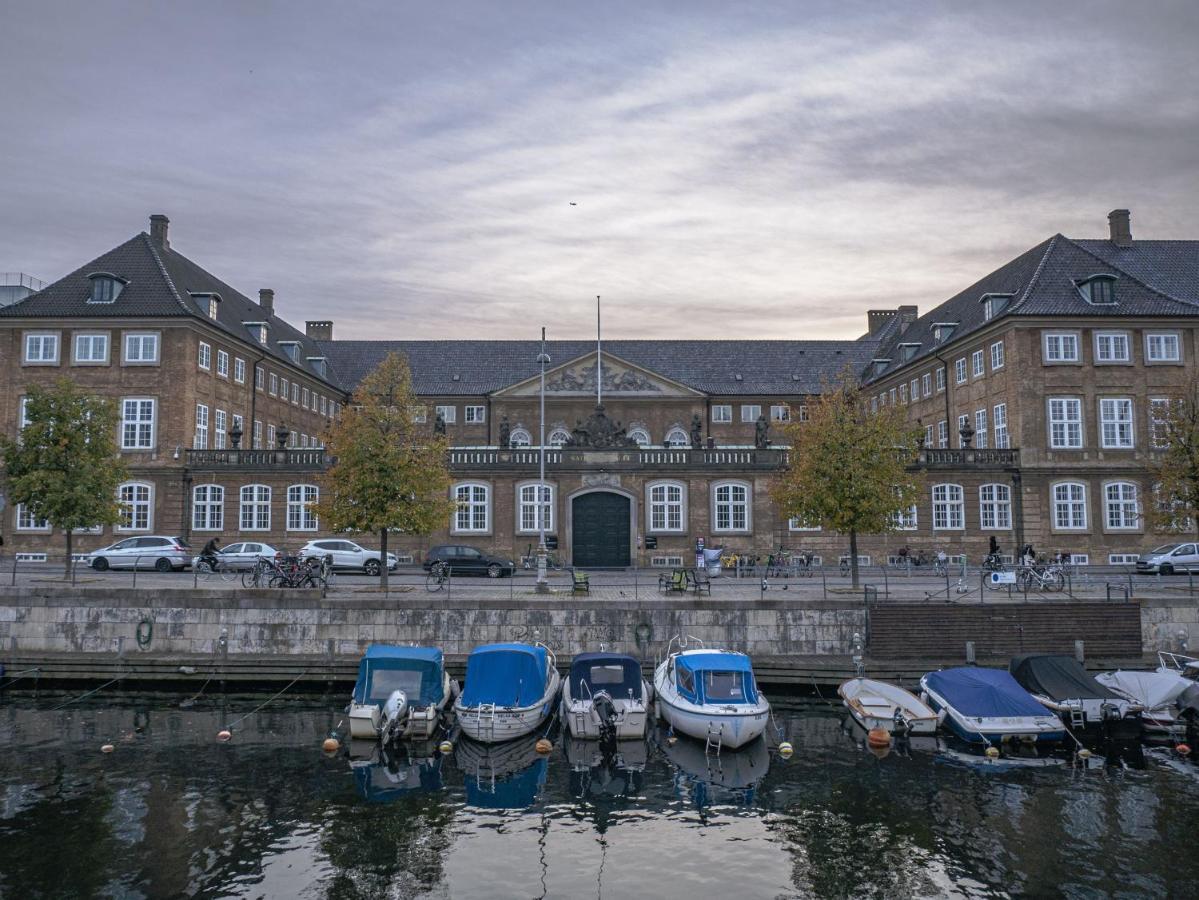 City Apartment With Exposed Ceiling Beams Köpenhamn Exteriör bild