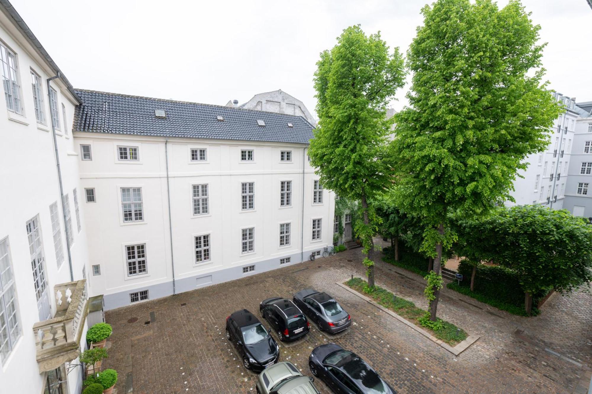 City Apartment With Exposed Ceiling Beams Köpenhamn Exteriör bild